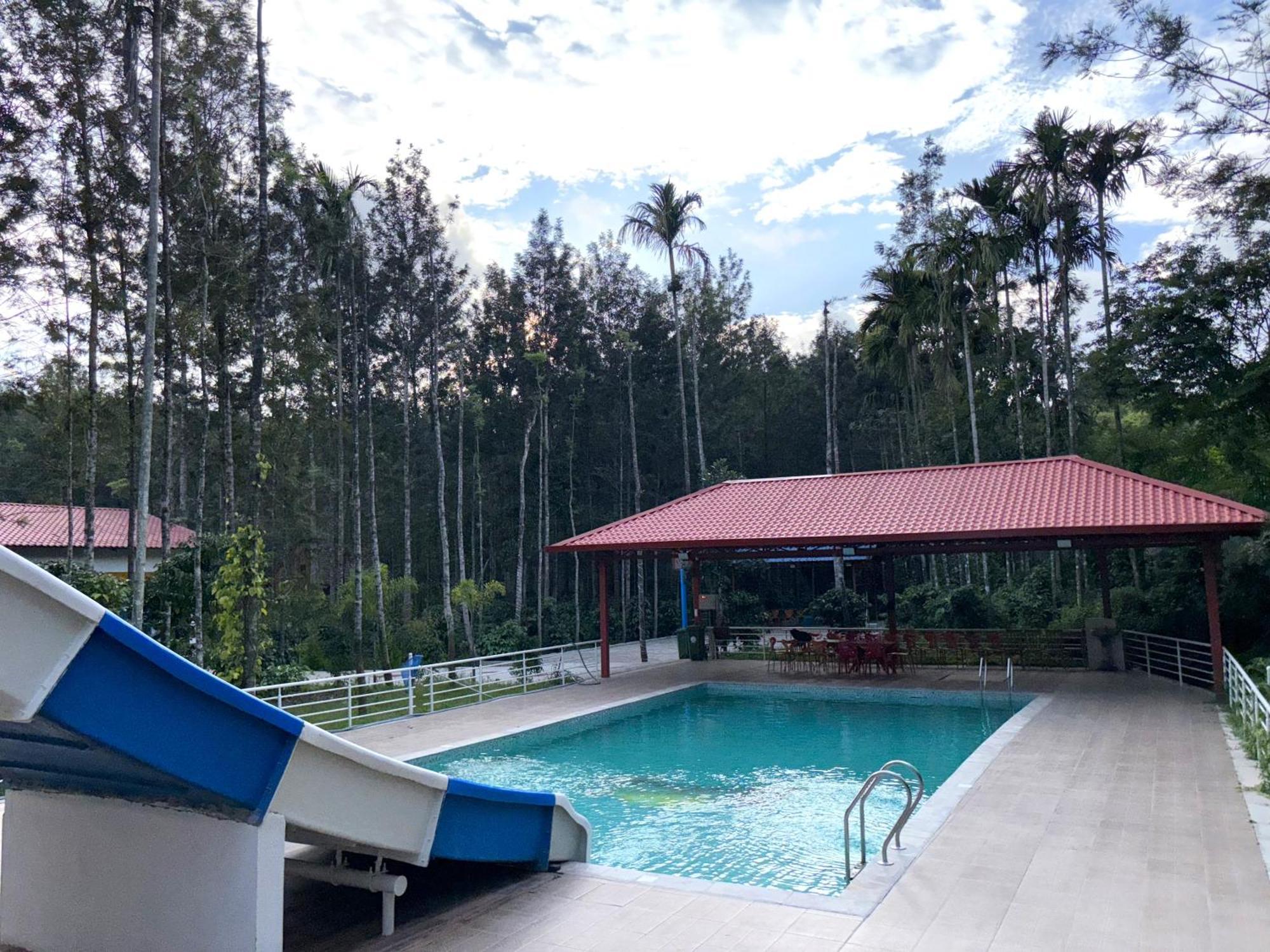 Chikmagalūr Ecstasy Tent Stay With Swimming Pool & Common Washroom מראה חיצוני תמונה
