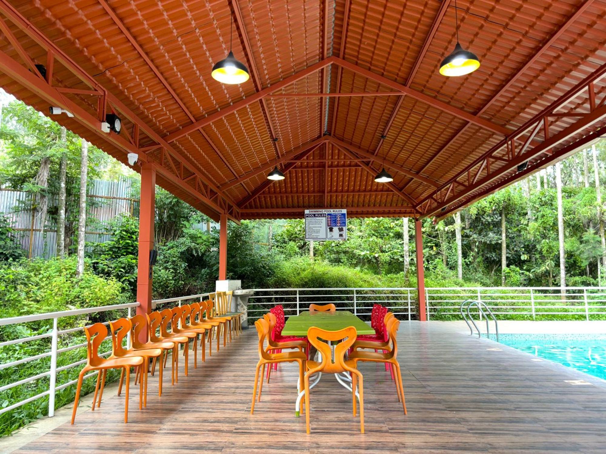 Chikmagalūr Ecstasy Tent Stay With Swimming Pool & Common Washroom מראה חיצוני תמונה