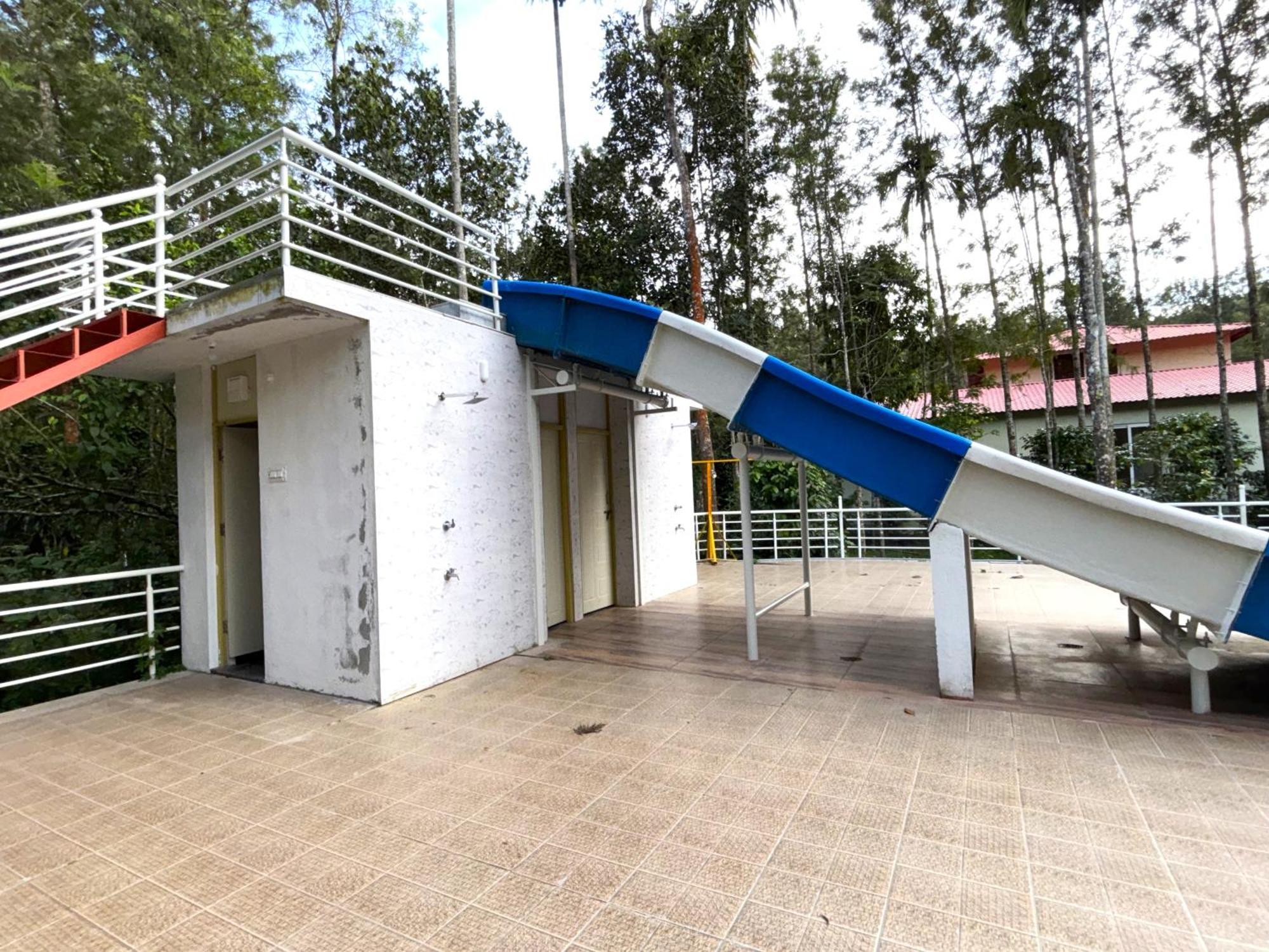 Chikmagalūr Ecstasy Tent Stay With Swimming Pool & Common Washroom מראה חיצוני תמונה